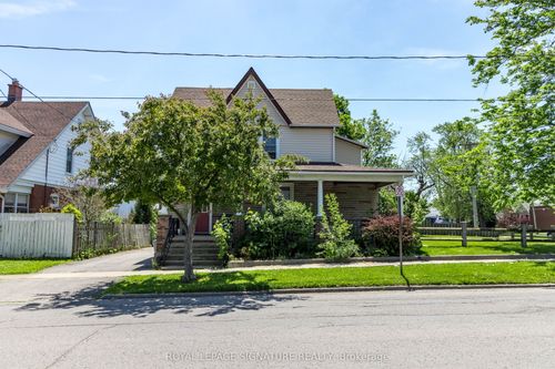 23 Sullivan Avenue, Thorold, ON, L2V2Y3 | Card Image