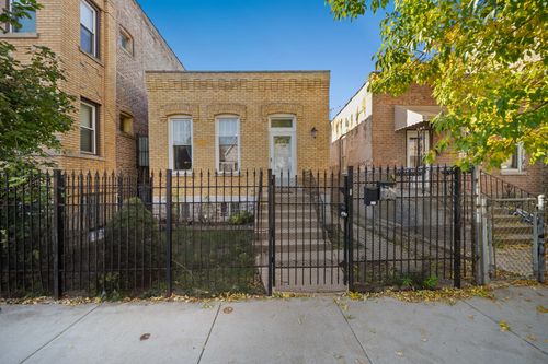 1340 N Hamlin Ave, Chicago, IL, 60651-2244 | Card Image