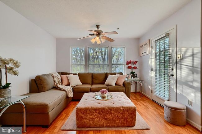 3031 - 3031 Hunting Ridge Dr, Condo with 2 bedrooms, 2 bathrooms and null parking in OWINGS MILLS MD | Image 4