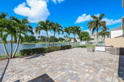 286 Berenger Walk, House other with 4 bedrooms, 3 bathrooms and null parking in Royal Palm Beach FL | Image 2