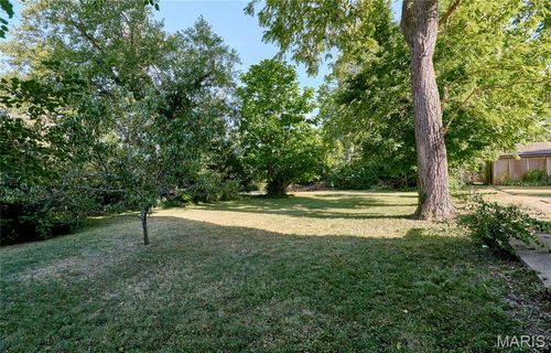 6063 Clemens Ave, Saint Louis, MO, 63112-2015 | Card Image