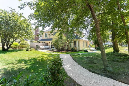 b-112 Harrison Ave, Newport, RI, 02840-3704 | Card Image