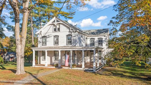 242 Main St, Germantown, NY, 12526-5332 | Card Image