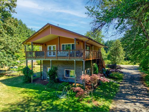 123 Burchard Dr, Scottsburg, OR, 97473-9711 | Card Image