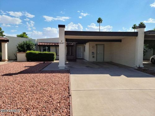 1947 E Del Sur Dr, Tempe, AZ, 85283-2316 | Card Image