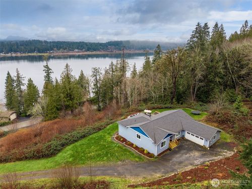 31 E Cove View Dr, Belfair, WA, 98528-9508 | Card Image