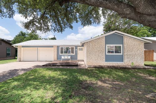 1515 Glenmeadows Dr, Round Rock, TX, 78681-2804 | Card Image