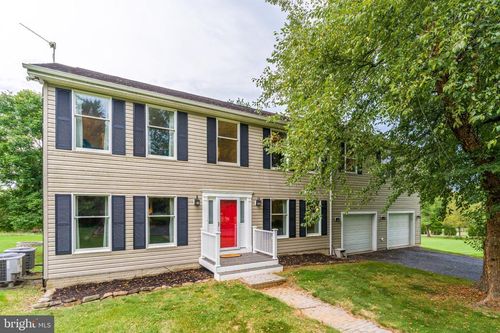 40490 Lovettsville Rd, LOVETTSVILLE, VA, 20180-2115 | Card Image
