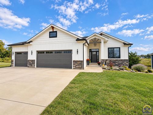 2510 Se Saturn Dr, Topeka, KS, 66605-3568 | Card Image