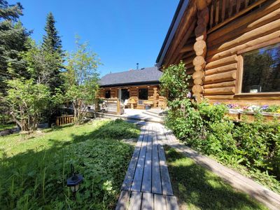 64 Breezewood Bay, House other with 6 bedrooms, 5 bathrooms and 10 parking in Bragg Creek AB | Image 1