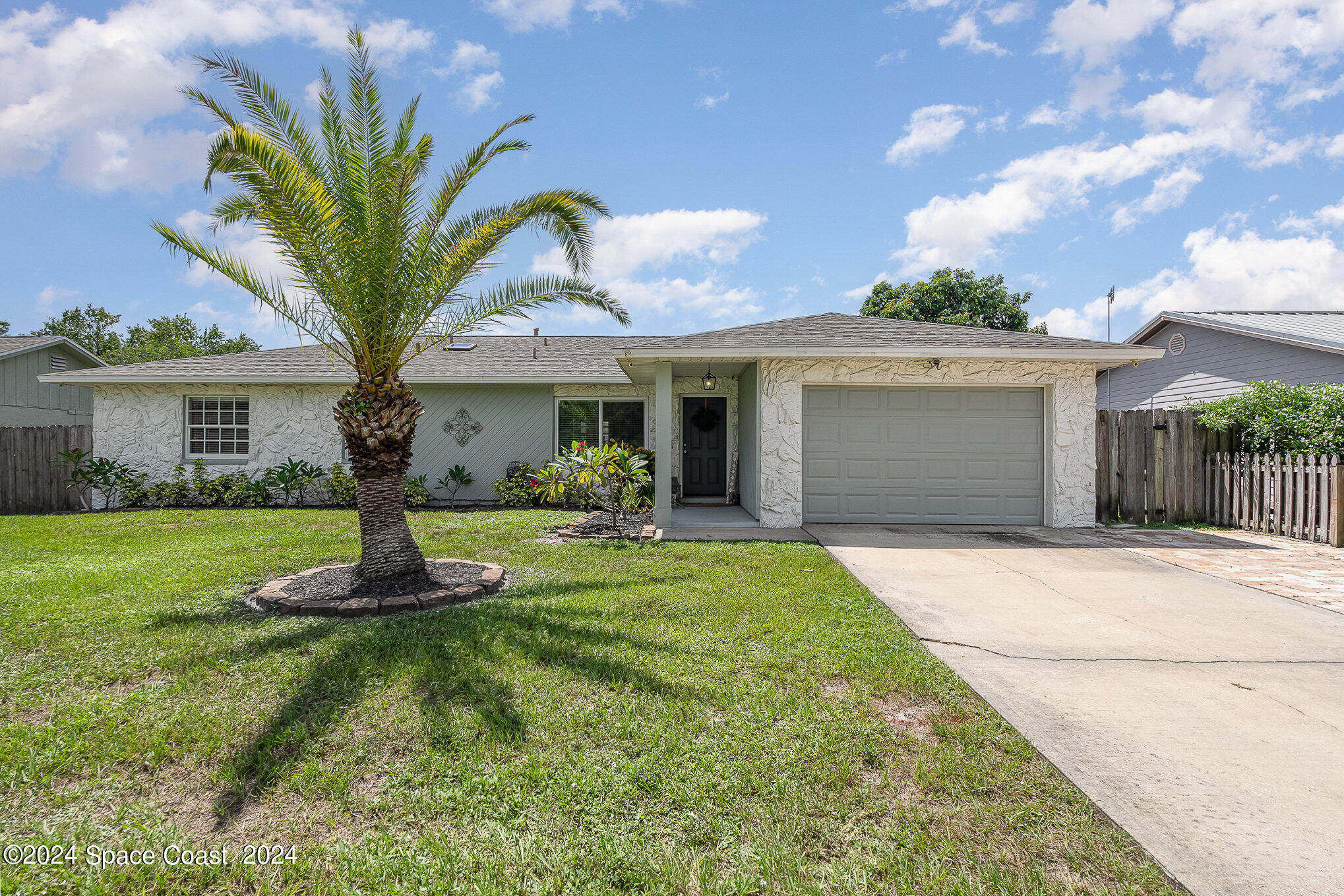 Levitt Pkwy, Rockledge, FL 32955