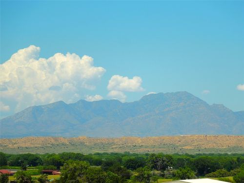 81 Wallner Dr, Veguita, NM, 87062-9712 | Card Image