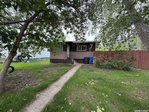 159 Assiniboine Terr, Kamsack, SK, S0A1S0 | Card Image
