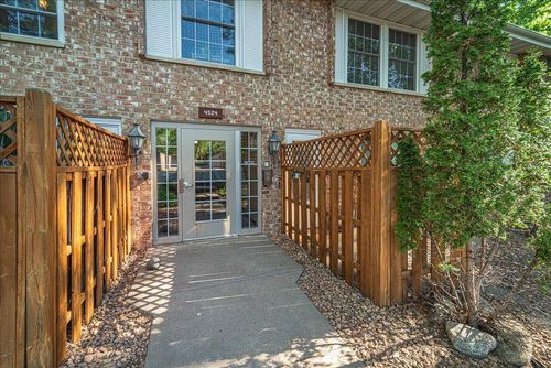 3-4524 Cedar Lake Rd S, Saint Louis Park, MN, 55416-3739 | Card Image