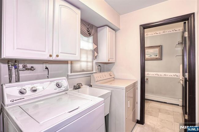 380 Hillside Ave, House other with 4 bedrooms, 4 bathrooms and null parking in Allendale NJ | Image 20