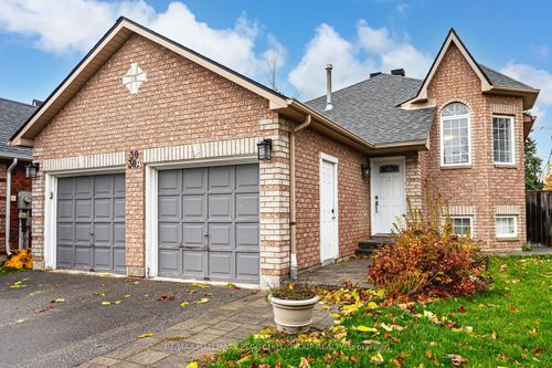 30 Hewitt Pl, Barrie, ON, L4M7B3 | Card Image
