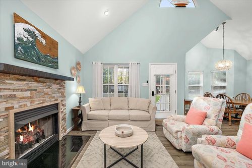 5 Yeoman Ct, OCEAN PINES, MD, 21811-1852 | Card Image
