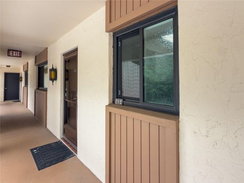 202-2448 Clubhouse Dr, SARASOTA, FL, 34232-3594 | Card Image