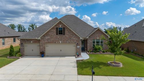 11015 Thorne Dr Nw, Madison, AL, 35757-6982 | Card Image