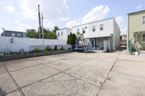 10416 Rosita Rd, Ozone Park, NY, 11417-2625 | Card Image