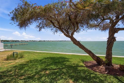 121-7400 Sunshine Skyway Ln S, ST PETERSBURG, FL, 33711-4936 | Card Image