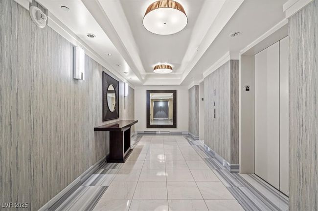 UNIT-3005 - 222 Karen Ave, Home with 1 bedrooms, 2 bathrooms and 1 parking in Las Vegas NV | Image 7