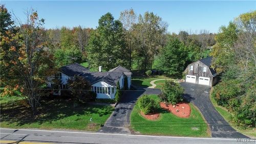 2732 N Creek Rd, Hamburg, NY, 14075 | Card Image