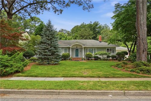 7070 Suburban Arch, Norfolk, VA, 23505-4231 | Card Image