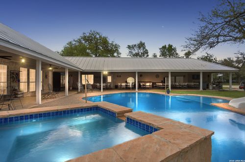 642 Phantom Rider Trl, Spring Branch, TX, 78070-5881 | Card Image