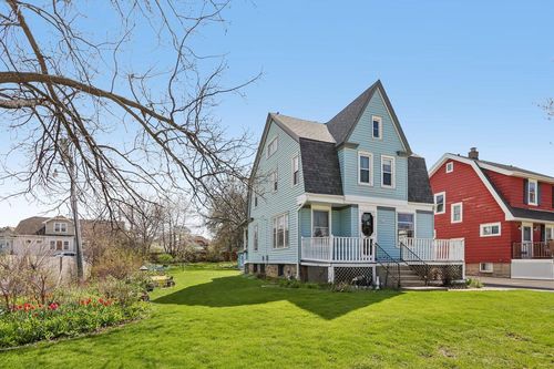 8425 W Lapham Street, West Allis, WI, 53214 | Card Image