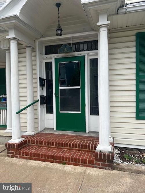 apt-4-145 S Main St, WOODSTOCK, VA, 22664-1422 | Card Image