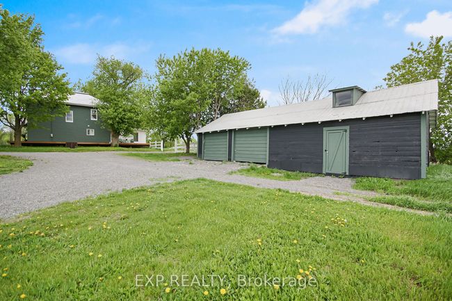 86 Bandy's Rd, House other with 3 bedrooms, 3 bathrooms and 18 parking in Arnprior ON | Image 47