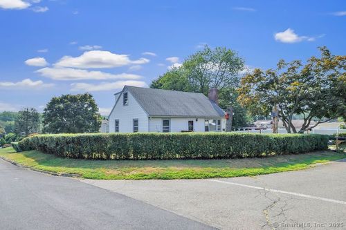 8 Fox Hill Ter, Ansonia, CT, 06401-2910 | Card Image