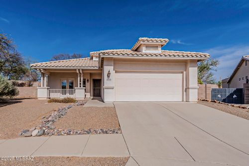 2525 N Camino Reloj, Green Valley, AZ, 85614-4923 | Card Image