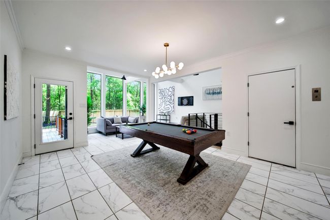 140 S Timber Top Dr, House other with 3 bedrooms, 3 bathrooms and 2 parking in Spring TX | Image 5