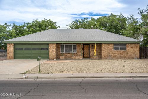 3115 Fairway Dr, Las Cruces, NM, 88011-4914 | Card Image