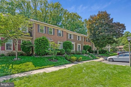 9607 Masterworks Dr, VIENNA, VA, 22181-6104 | Card Image