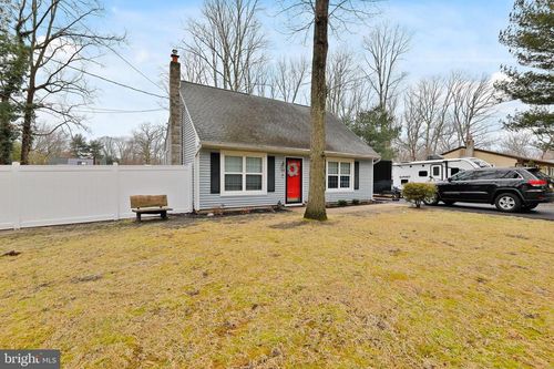 19 N Central Ave, SICKLERVILLE, NJ, 08081-9354 | Card Image