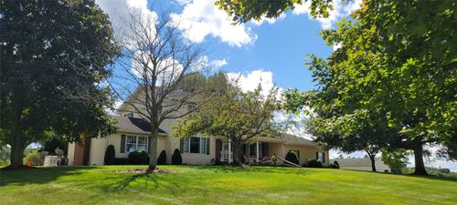 5233 California Rd, McKean, PA, 16426-1058 | Card Image