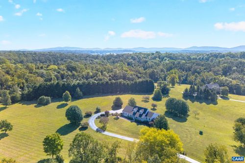 100 Graemont Ln, Earlysville, VA, 22936-2438 | Card Image
