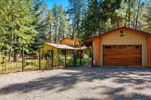 14987 Buggy Whip, Sisters, OR, 97759-9525 | Card Image