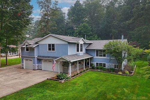 1571 Waukazoo Drive, Park Township, MI, 49424 | Card Image