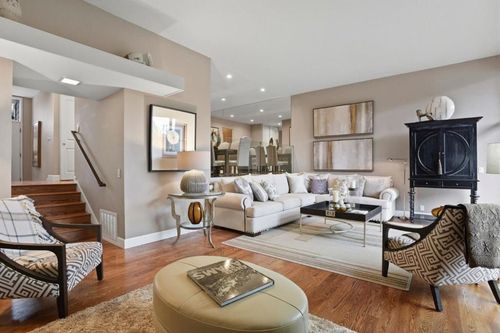 653 Fox Ct E, Redwood City, CA, 94061-3923 | Card Image