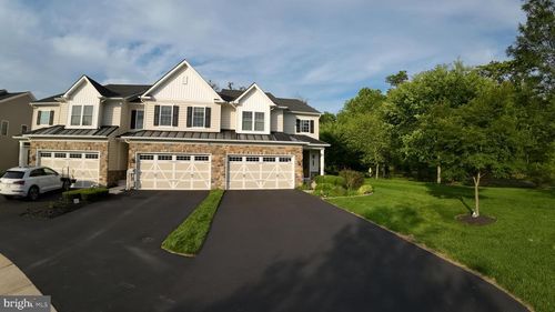 111 Brentwood Ct, COLMAR, PA, 18915-3004 | Card Image