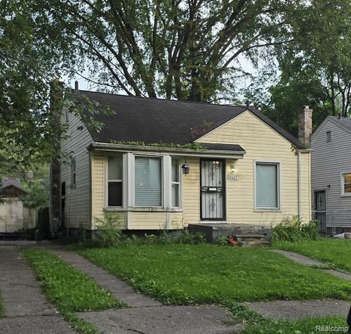 18427 Braile St, Detroit, MI, 48219-2507 | Card Image