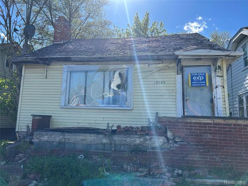13949 Cherrylawn St, Detroit, MI, 48238-2428 | Card Image