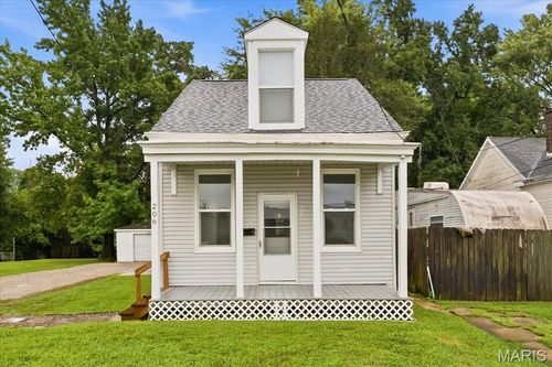 206 20th St, Belleville, IL, 62226-7508 | Card Image
