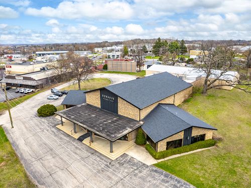 1345 S Eastwood Dr, Woodstock, IL, 60098-4648 | Card Image