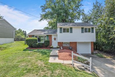 404 Luzerne Dr, House other with 3 bedrooms, 2 bathrooms and 1 parking in Monroeville PA | Image 1