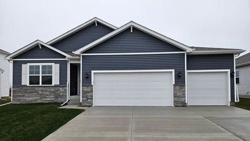 716 E Goldfinch Dr, Tiffin, IA, 52340-4783 | Card Image
